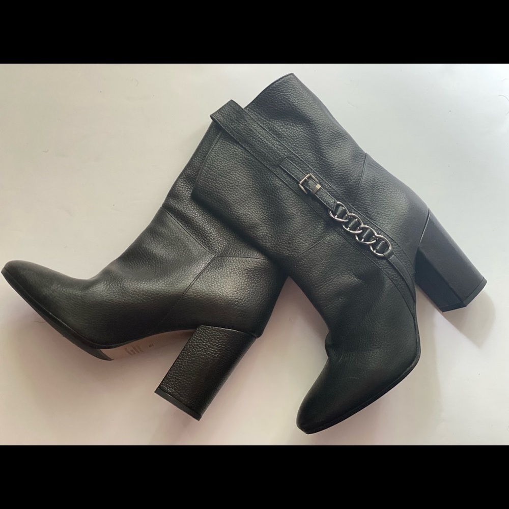 ⭐️HP⭐️ Napoleon Italian Leather Boots- size 7